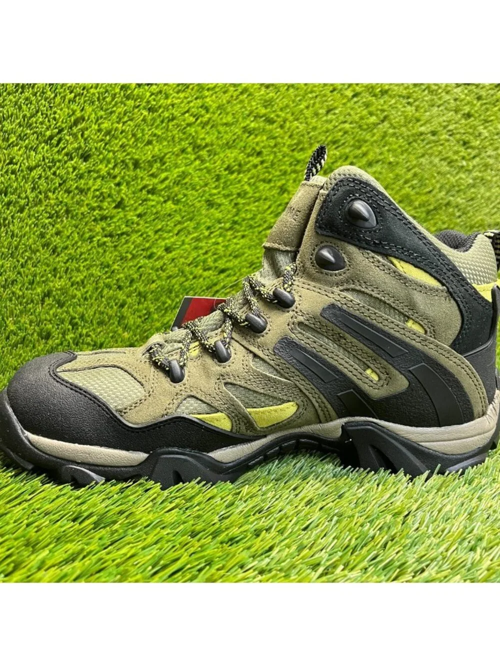 Wolverine Wilderness Mens Size 11 Green Black Outdoor Waterproof Hiking Boots